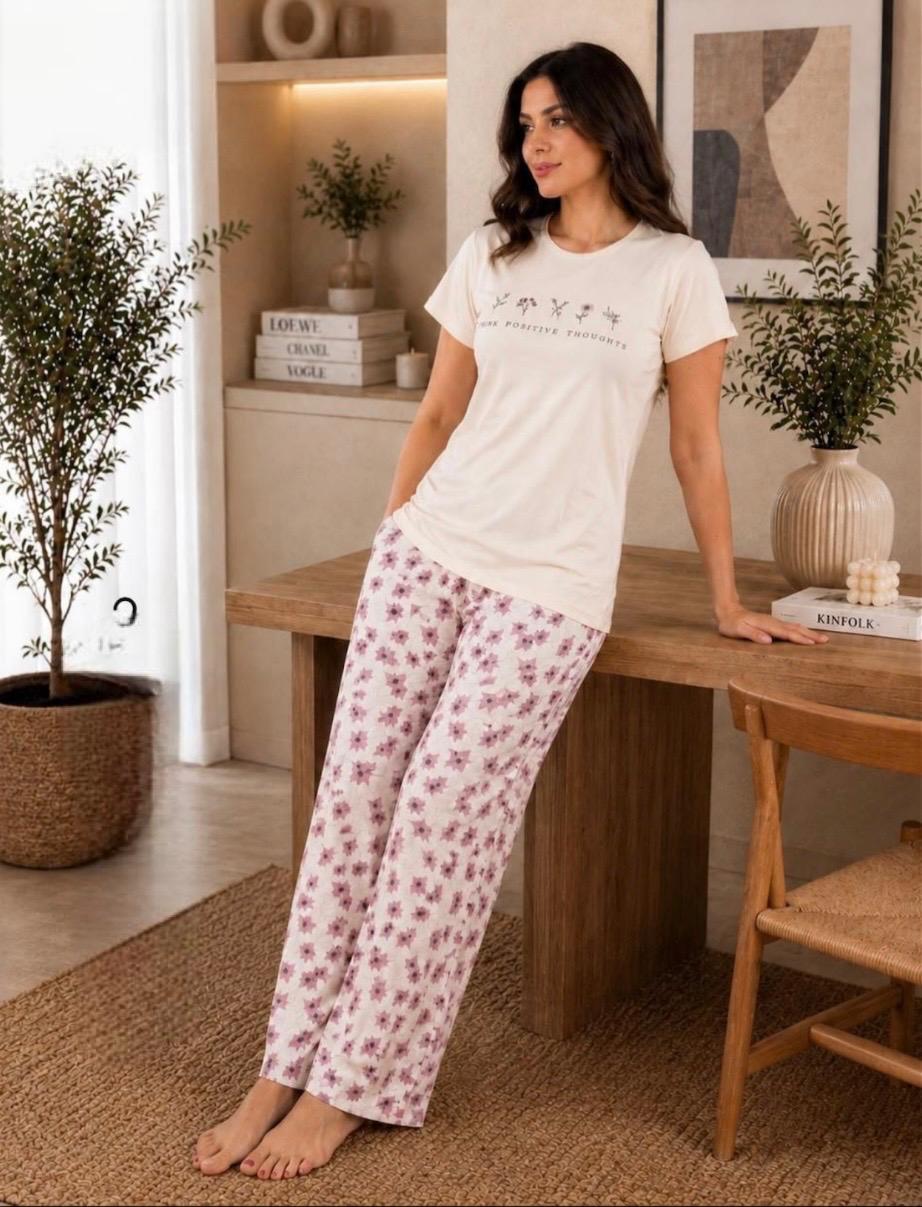 T-shirt and pantalon Pajma